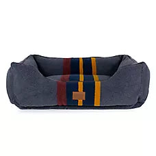 Pendleton Vintage Camp Lake Kuddler Dog Bed