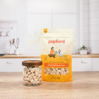 Golosinas liofilizadas para perros con ingredientes limitados de pechuga de pollo en cubos, bolsa de 5.75 oz