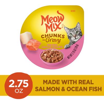 Comida húmeda para gatos Chunks in Gravy con salmón real y pescado de mar, taza de 2.75 oz, caja de 12