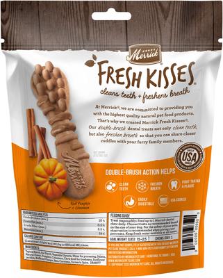 Golosinas dentales naturales Fresh Kisses para perros pequeños con sabor a calabaza y canela, bolsa de 127 g