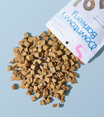 Premios liofilizados para perros y gatos adultos Barkery Beef Liver Grain-Free, bolsa de 1 lb