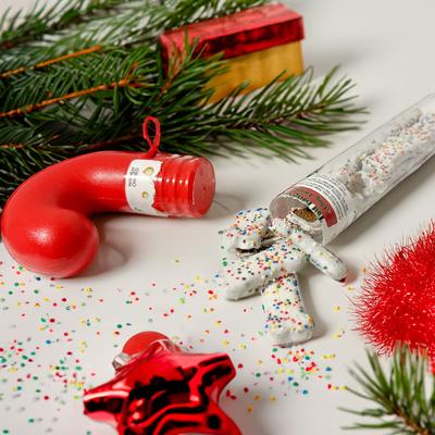 Candy Cane Tube Peanut Butter & Honey Crunchy Dog Treats, 6-oz tube