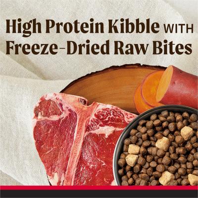 Paquete: Alimento seco sin cereales Merrick Backcountry Raw con infusión Great Plains Red Recipe + Power Bites Real Texas Beef Recipe, premios suaves y masticables sin cereales para perros