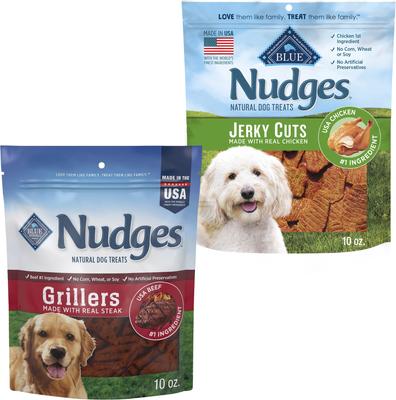 Paquete: Blue Buffalo Nudges Grillers Steak + Jerky Cuts Chicken - Premios naturales para perros, bolsa de 10 oz