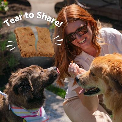 The Rewarding Life - Premios naturales suaves y masticables de cordero y salmón para perros, bolsa de 177 g