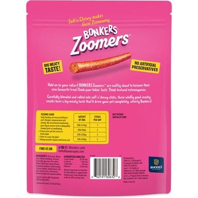 Premios crujientes para perros adultos Zoomers Grain-Free Dry-Smoky Bacon, envase de 22 oz