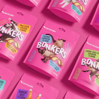 Golosinas crujientes para gatos Cat Pillows con sabor a salmón Supreme, bolsa de 6.3 oz, 1 unidad