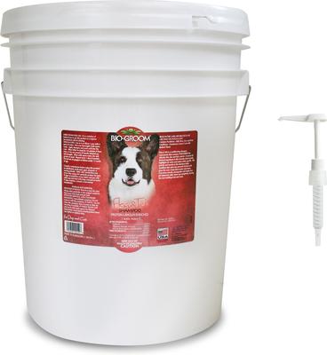 Bundle: Bio-Groom Flea & Tick Dog Shampoo, 5-gal pail + Plastic Dispensing 5-gal Shampoo Pump