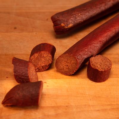 Galletas Baker's Dozen de 4 pulgadas con sabor a salchicha de res para perros, bolsa de 13 unidades