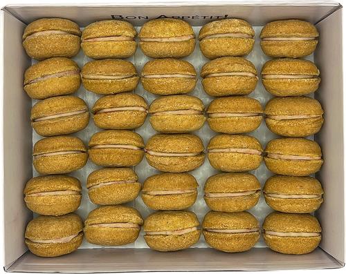 Galletas macarrones de caramelo salado hechas a mano para perros, 6 unidades