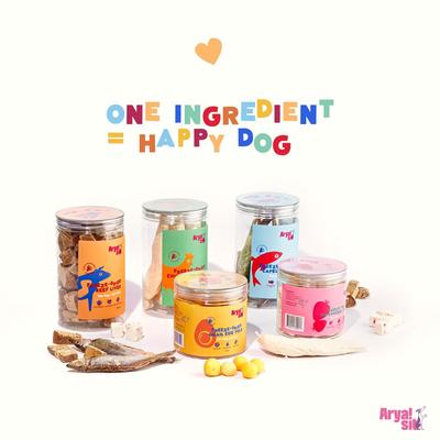 Strawberry Yogurt Freeze-Dried Dog Treats, 3.5-oz jar