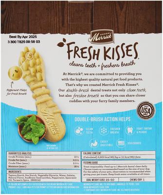 Paquete: Alimento seco sin cereales Merrick Backcountry Raw con infusión Great Plains Red Recipe + Golosinas para perros Fresh Kisses Double-Brush Mint Breath Strip con infusión de dientes medianos