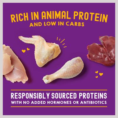 Comida para gatos Carnivore Cravings Morsels'N'Gravy con pollo e hígado de pollo, bolsa de 2.8 oz, caja de 12