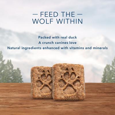 Paquete: Alimento seco para pato Blue Buffalo Wilderness + premios para perros Trail Treats Duck Biscuits