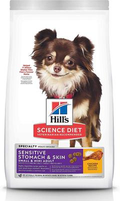 Paquete: Alimento seco Hill's Science Diet para adultos con estómago y piel sensibles, para razas pequeñas y mini, con receta de pollo + premios Hill's Natural Soft Savories con mantequilla de cacahuete y plátano para perros
