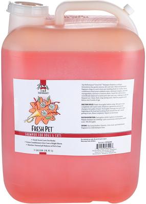 Fresh Pet Shampoo for Dogs & Cats, Fresh Scent, 17-fl oz bottle