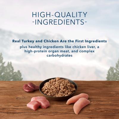 Paquete: Alimento seco para perros mayores Blue Buffalo Wilderness Chicken + Alimento enlatado para perros mayores Turkey & Chicken Grill