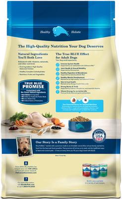 Paquete: Alimento seco Blue Buffalo Life Protection Formula para adultos con pollo y arroz integral + Barritas de salud horneadas con tocino, huevo y queso para perros
