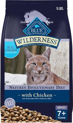 Bundle: Blue Buffalo Wilderness Chicken Recipe Dry Food + Chicken Formula Crunchy Cat Treats