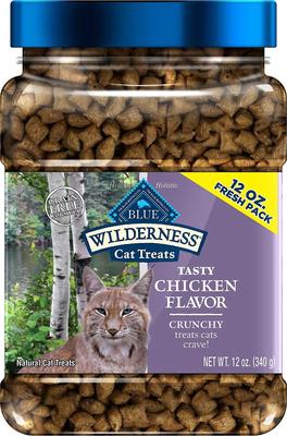 Bundle: Blue Buffalo Wilderness Chicken Recipe Dry Food + Chicken Formula Crunchy Cat Treats