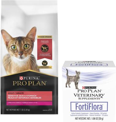 Paquete: Alimento seco Purina Pro Plan para adultos con piel y estómago sensibles, fórmula de cordero y arroz + Dietas veterinarias FortiFlora, suplemento probiótico de apoyo gastrointestinal para gatos