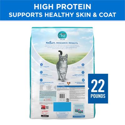 Plus Skin & Coat Health Formula Natural Salmon & Ocean Whitefish High Protein Dry Cat Food, 22-lb bag