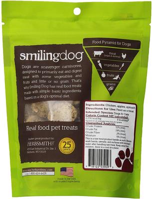 Smiling Dog Chicken with Apples & Spinach Freeze-Dried Dog Treats, 2.5-oz bag
