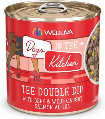 Comida enlatada para perros sin cereales Dogs in the Kitchen The Double Dip con carne de res y salmón salvaje en jugo, lata de 10 oz, 12 unidades