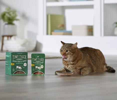 Bundle: Tiny Tiger Pate Chicken Canned Food + Lickables Senior Formula Tuna & Chicken Recipe Bisque Cat Treat & Topper