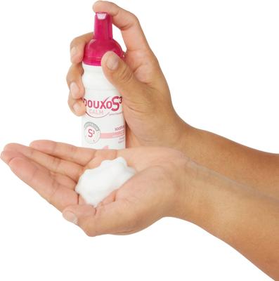 CALM Soothing Itchy, Hydrated Skin Dog & Cat Mousse, 5.1-fl oz bottle