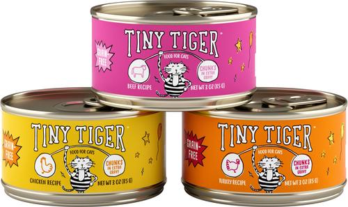 Bundle: Tiny Tiger Chunks in EXTRA Gravy Beef & Poultry Variety Pack Canned Food + Lickables Senior Formula Tuna & Chicken Recipe Bisque Cat Treat & Topper