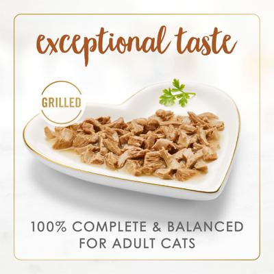 Comida enlatada para gatos Grilled Liver & Chicken Feast in Gravy, 3 oz, caja de 24