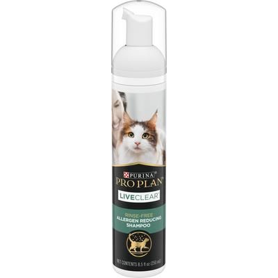Champú en aerosol reductor de alérgenos para gatos LiveClear sin enjuague, botella de 8.5 onzas líquidas
