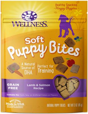 Paquete: Alimento seco para perros Wellness Small Breed Complete Health Puppy con receta de pavo, avena y salmón (bolsa de 4 lb) + Premios Wellness Soft Puppy Bites con receta de cordero y salmón sin cereales (bolsa de 3 oz)
