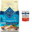 Paquete: Alimento seco para perros Blue Buffalo Life Protection Formula Small Bite con receta de pollo y arroz integral para adultos (bolsa de 13.6 kg) + Barritas de salud Blue Buffalo horneadas con tocino, huevo y queso (bolsa de 473 g)