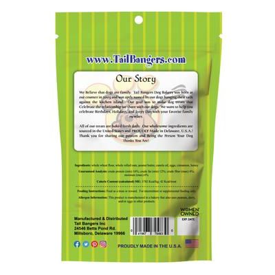 Cesta de regalo rosa "Feliz cumpleaños" con paquete variado de golosinas crujientes para perros