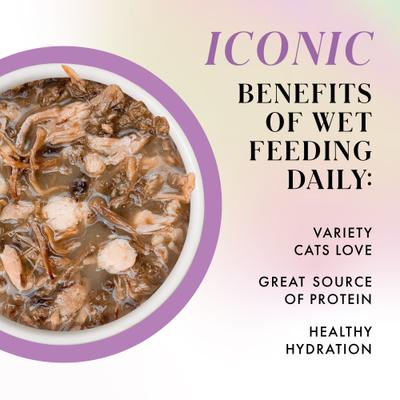 Comida húmeda desmenuzada sin cereales para gatos con atún, carne y salmón, lata de 2.47 oz, caja de 12